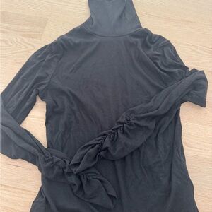 Levi's Black Long Sleeve turtleneck